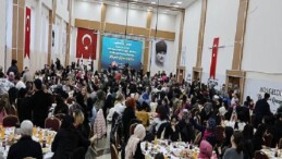 Lider Özarslan ve Eşi Filiz Özarslan Bayanlarla İftar Sofrasında Buluştu