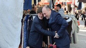 Lider Selçuk Yıldız’dan Bayram Sonrası Pazar Ziyareti: ‘Hemşehrilerimizle Gönül Gönüleyiz