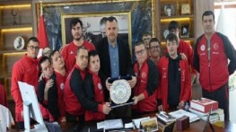 Lider Taşyasan Down Sendromlular Basketbol Ulusal Grubu’nu ağırladı