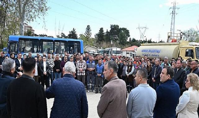 Lider Topaloğlu işçiyle bayramlaştı
