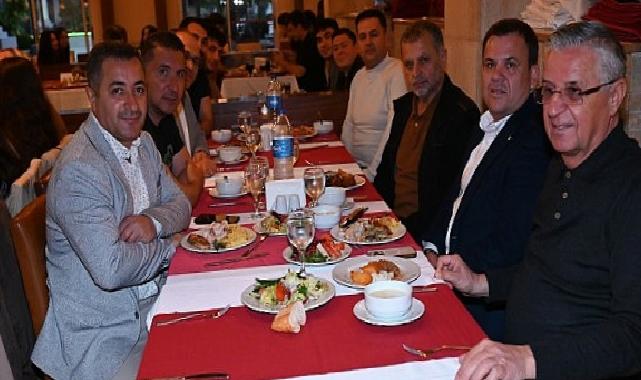 Lider Topaloğlu’ndan öğrencilere iftar yemeği