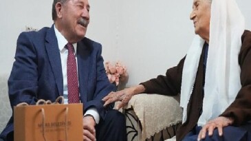 Lider Topuz’dan Asırlık Çınarlara Ziyaret