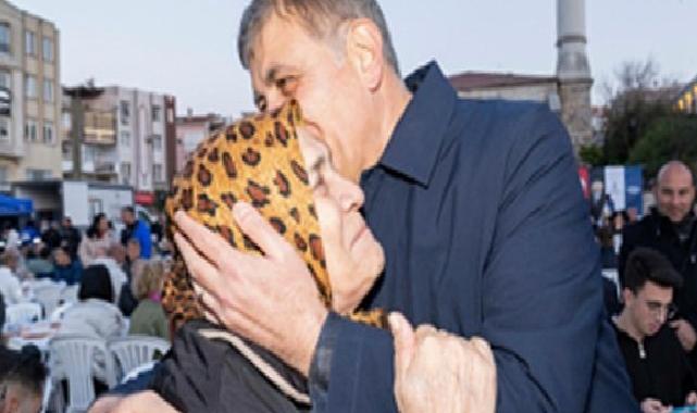 Lider Tugay: Ne saraylara ne şatafatlı sofralara gereksinimimiz var