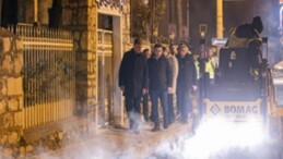 Lider Tugay yol işçileriyle gece mesaisinde buluştu