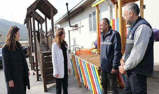 Lider Ünsal işçisiyle bayramlaştı