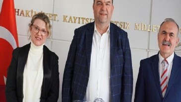 Lider Yetişkin: Oyuncakları çocuklara kendi ellerimle dağıtacağım”