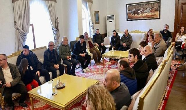 Liderimiz Rasim Arı, Vatandaşlarla ve İşçiyle Bayramlaştı