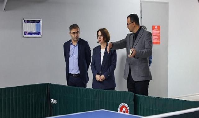 Maltepe Belediye Başkanı Köymen, spor yapan bayanlarla buluştu