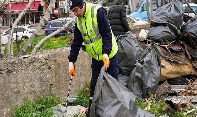 Maltepe’de gönüllülerle birlikte bayram paklığı