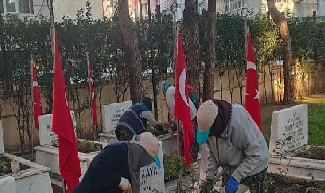 Manisa Büyükşehir Belediyesi Şehitlikleri 18 Mart’a Hazırladı