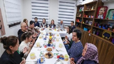 Manisiz Yaşamevi’nde İftar Buluşması