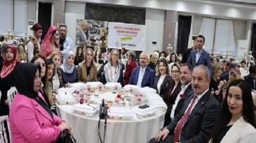 Menemen’de 8 Mart coşkusu yaşandı