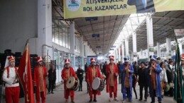 Nevşehirliler Mehter Marşlarıyla Pazar Alışverişi Yaptılar