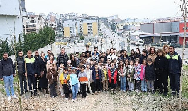 Nilüfer’de minikler tabiat için fidan dikti