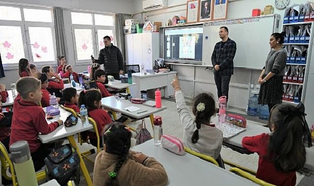 Ömer Eşki Hayat Bilgisi dersinde mahallî idareleri anlattı
