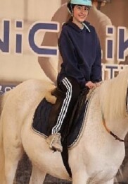 Orta tatilde 230 çocuk binicilikle tanıştı