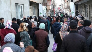 Osmangazi Belediyesi’nin İftar Sofrası Dolup Taştı