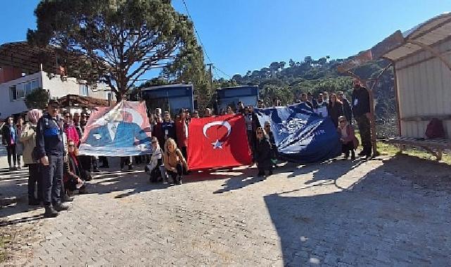 Salihli Belediyesi 2. Adala Cemre Buluşmaları ve Tohum Takas Şenliği ile Adala Ferdi Zeyrek Mahallî Tohum Merkezinin Açılışı Ağır Bir İştirakle Gerçekleştirildi