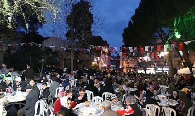 Seferihisar’ın kalbinde bin kişilik “İftar Sofrası” kuruldu