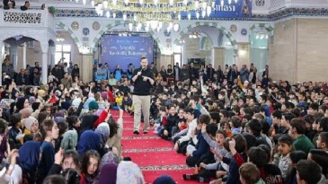 Selçuklu’da Sertaç Abi çocuklarla ‘Kardeşlik Buluşması’nda bir ortaya geldi