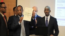 Somali’de birinci milletlerarası balıkçılık lisansı bir Türk gemisine verildi