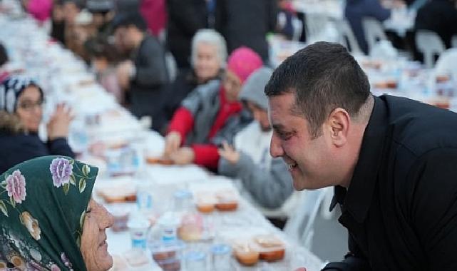 Torbalı Belediyesi’nden Cumhuriyet Mahallesi’nde Dev İftar