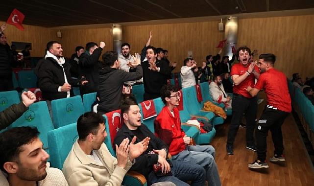 Ulusal Maç Heyecanı Osmangazi’de Dev Ekranda Yaşandı
