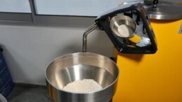 Yeni tek kullanımlık plastik düzenlemesi endüstride dönüşümü başlatıyor: “Doğru gereç ayrımı yapılırsa biyoplastikler Türkiye için stratejik fırsat”