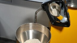 Yeni tek kullanımlık plastik düzenlemesi endüstride dönüşümü başlatıyor: “Doğru gereç ayrımı yapılırsa biyoplastikler Türkiye için stratejik fırsat”