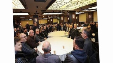 Ziraatçılar, Lider Büyükakın’ı çay içmeden bırakmadı