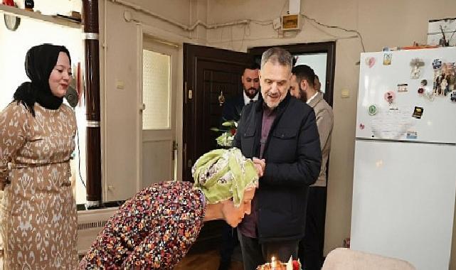 Akın’dan kanseri yenen vatandaşa sürpriz