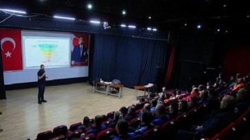 Ayvalık’ta Etraf Atağı: Atık Getirme Merkezi İçin Eğitim Başladı