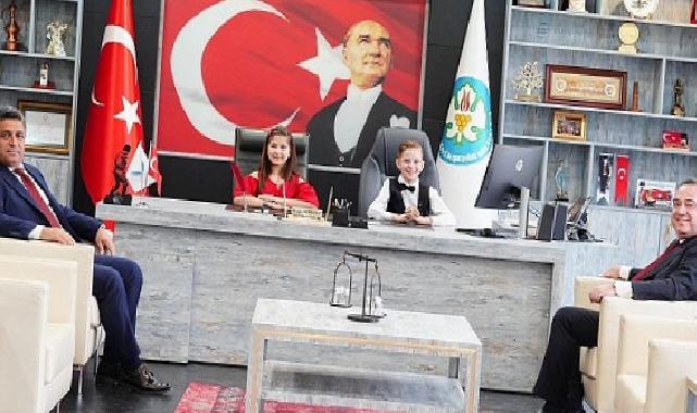 Başkanlık Koltuğu Bugün Çocukların