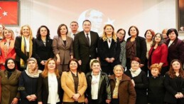 Bayan Belediye Liderleri Manisa’da Bir Ortaya Geldi