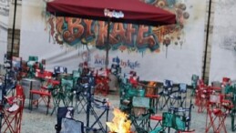 Bayrampaşa’da By Kafe açıldı: İbrahim Akın gençleri ateş başında sohbete davet etti