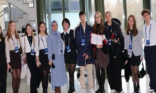Bayrampaşa’dan dünya bilimine uzanan muvaffakiyet: Gençler memleketler arası arenaya çıkıyor