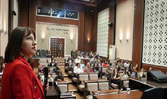 Belediyeden Bayan Sıhhatine Yönelik Bilinçlendirme Semineri