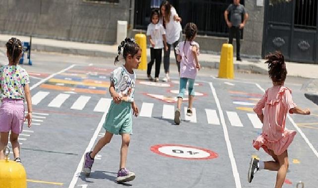 Buca’nın oyun sokakları Türkiye’ye örnek oldu