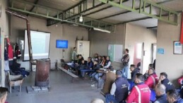 Burhaniye Belediyesi Fen İşleri işçisine İş Sıhhati ve Güvenliği eğitimi verildi