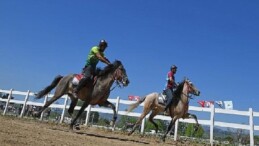 Bursa’nın Fethi’nin 700’üncü Yılı’nda Rahvan At Yarışları Heyecanı 