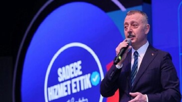 Büyükakın “Asiller” diye başladı, sorumluluğa dikkat çekti