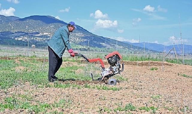 Büyükşehir ipek böceği yetiştiriciliğini yaygınlaştırıyor