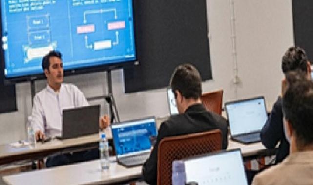 Büyükşehir’den yöneticilere yapay zeka ile dijital dönüşüm eğitimi