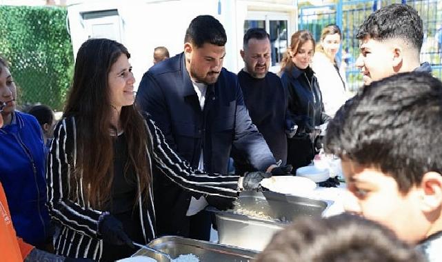 Çeşme Belediyesinden okullara toplumsal alan takviyesi