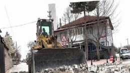 Çumra’da Yol Altyapı Çalışmaları Aralıksız Sürüyor