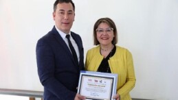 DEÜ Bilim Kafe Sohbetleri’nin 6’ncı Buluşmasında “Bilimin Işığında Güneşten Nasıl Korunmalıyız?” Konuşuldu