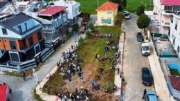 Didim Belediyesi Ağaç Dikme Aktifliği ile öğrencilere etraf şuuru kazandırıyor