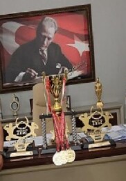 Dikili Belediyesi’nin Gururu Yılmaz Acar Şampiyonluğa Doymuyor