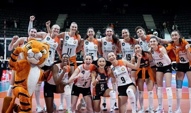 Eczacıbaşı Dynavit Vodafone Sultanlar Play-off 3-4 etabının birinci maçında galip