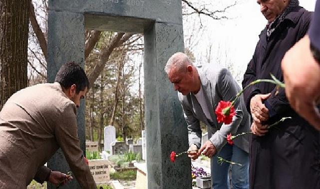 Efsane Lider Ali Dinçer Mezarı Başında Anıldı